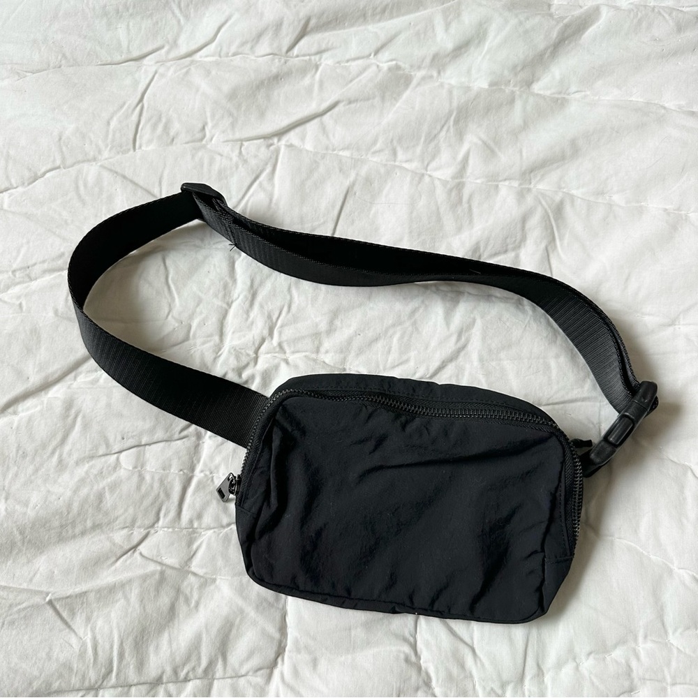 32 Degrees Belt Bag